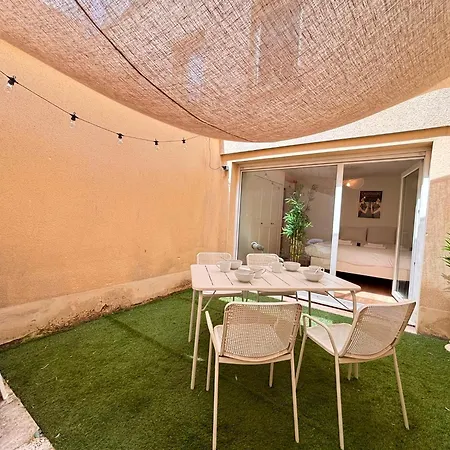 Verzea, Veuve Clicquot T2 Avec Terrasse A Verzy