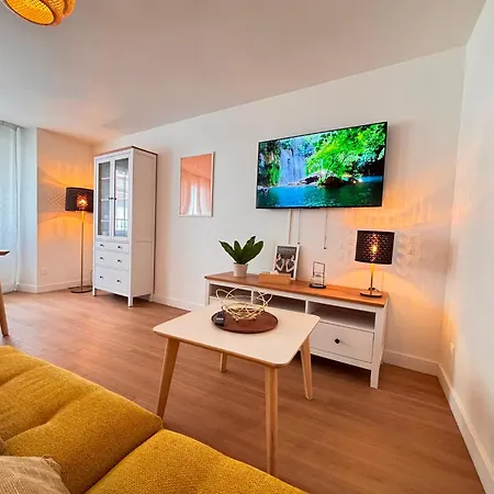 Verzea, Veuve Clicquot T2 Avec Terrasse A *
