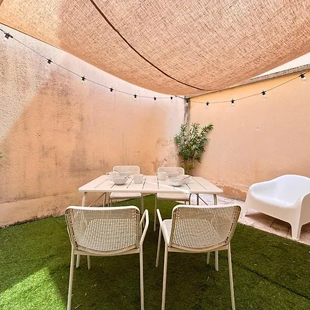 Verzea, Veuve Clicquot T2 Avec Terrasse A